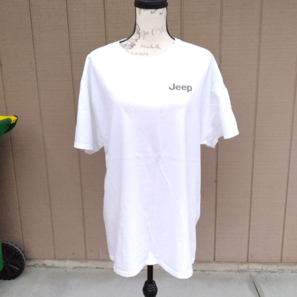 Jeep T-shirt Size Large